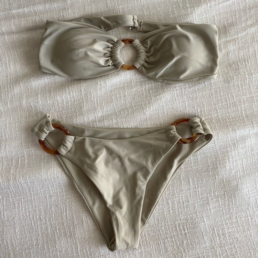 tan bikini